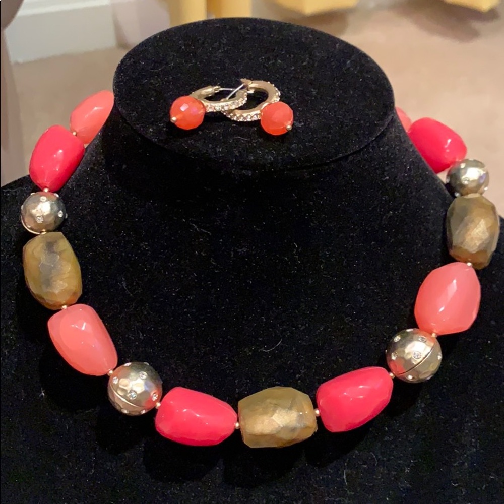 Pink stone necklace and earring set